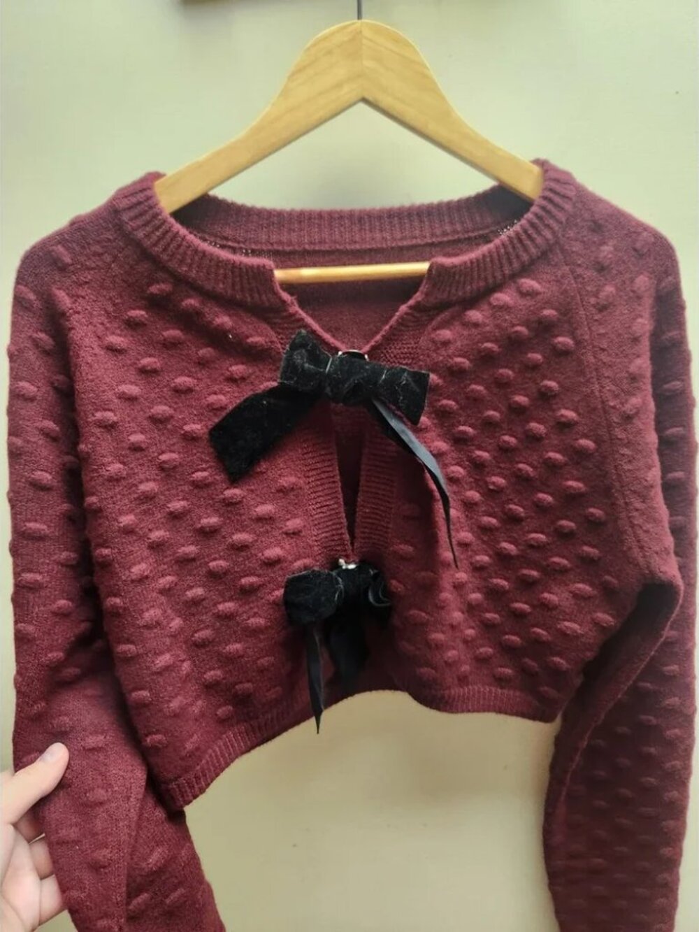 Commense Burgundy Popcorn Knit Cropped Cardigan Velvet Bow Front Wine‎ Red Small